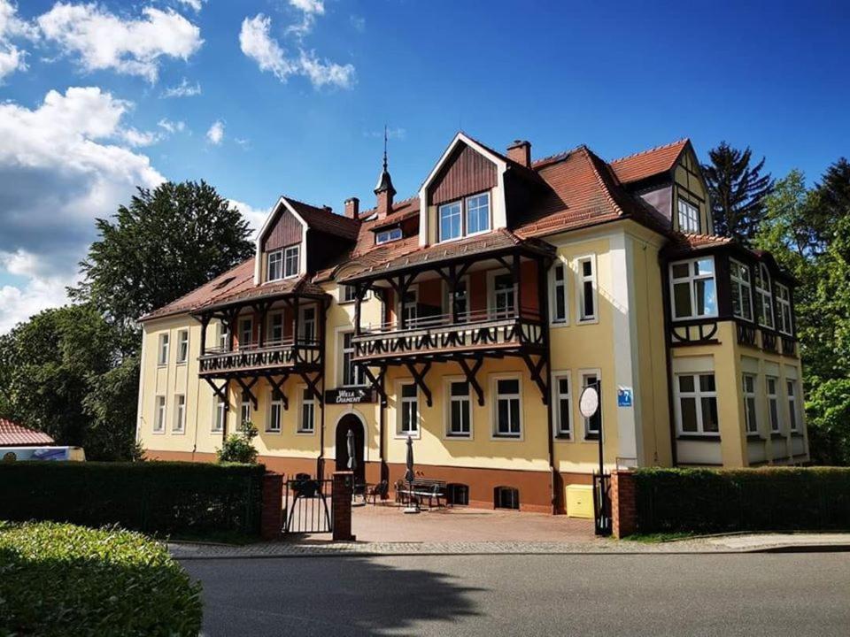 Willa Diament Kudowa Zdroj Exterior photo